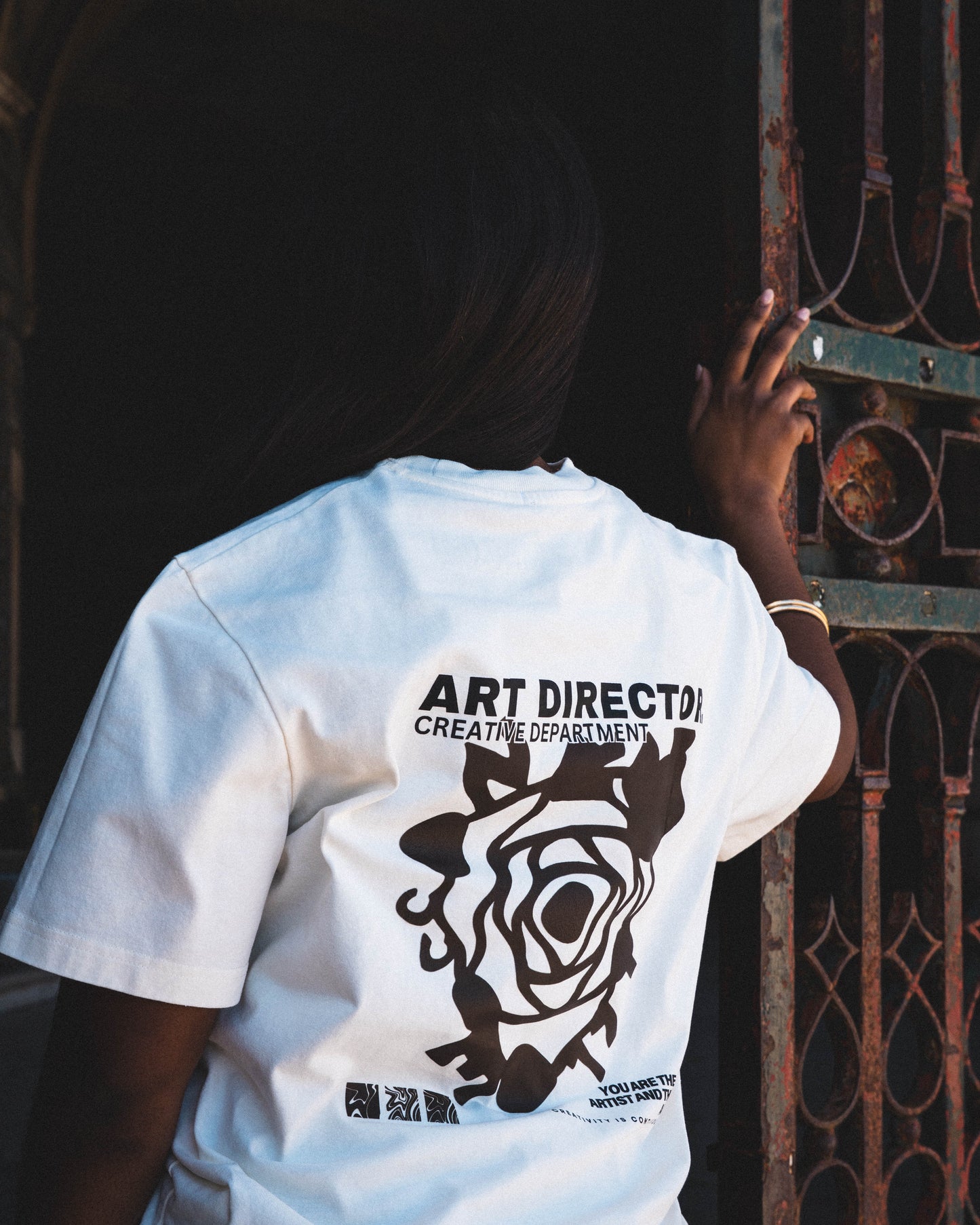 T-shirt blanc avec logo marron